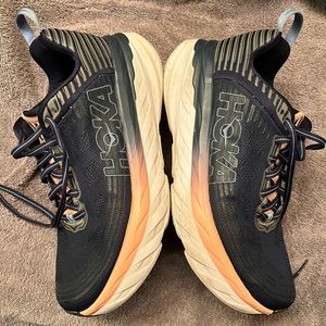 8.5 WIDE Hoka Bondi 6